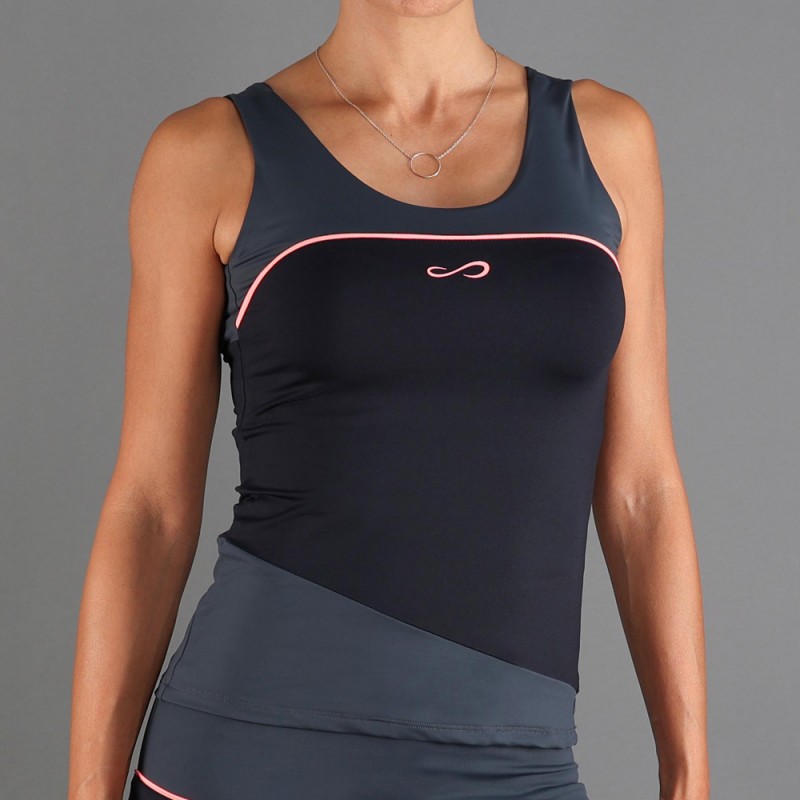 Camiseta Endless Curve Black Titanium Camiseta Endless Curve Black Titanium