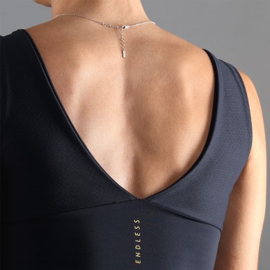 camiseta Endless Curve negro