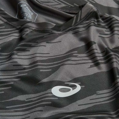 Camiseta Asics Core All over Print SS Top negra