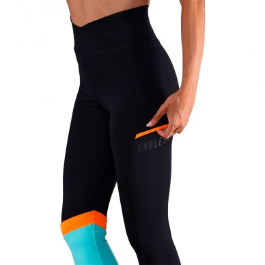 Mallas Endless Line Pocket HW negro azul