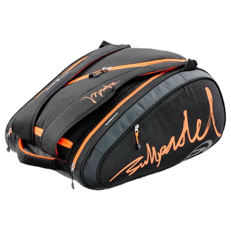 Paletero Bullpadel BPP-25005 Ionic negro 2025