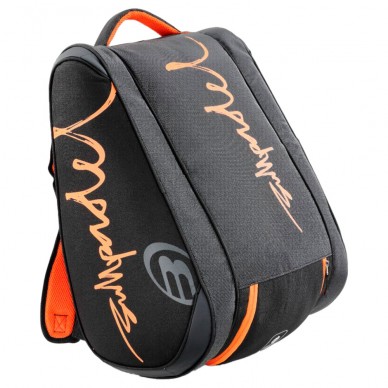 Paletero Bullpadel BPP-25005 Ionic negro 2025