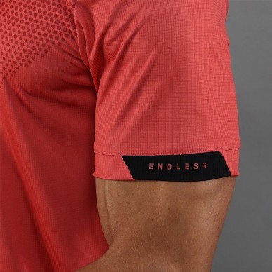 Camiseta Endless Ace Peak roja