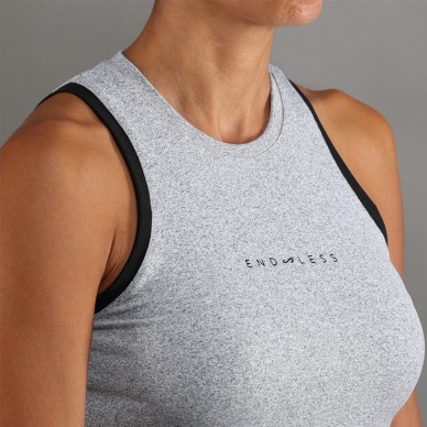Camiseta Endless Essential gris