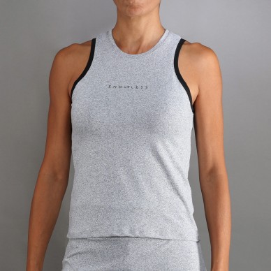 Camiseta Endless Essential gris