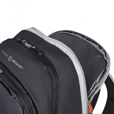 Mochila Bullpadel BPM26001 Hack negra 2026