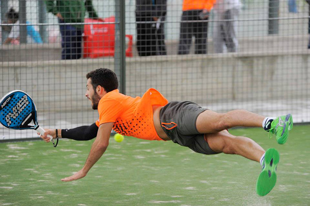 tirarse-padel