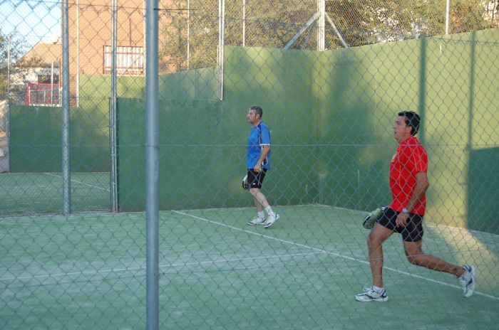 Cómo pueden afectarnos los diferentes tipos de pelotas de pádel? - Zona de  Padel